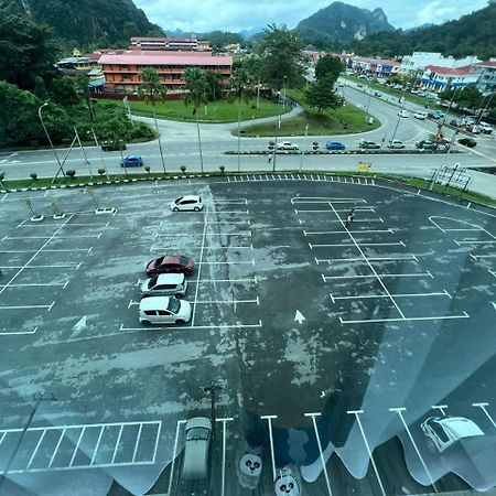 Samsara Studio Apartment At Kompleks Mutiara Gm Gua Musang Exterior photo